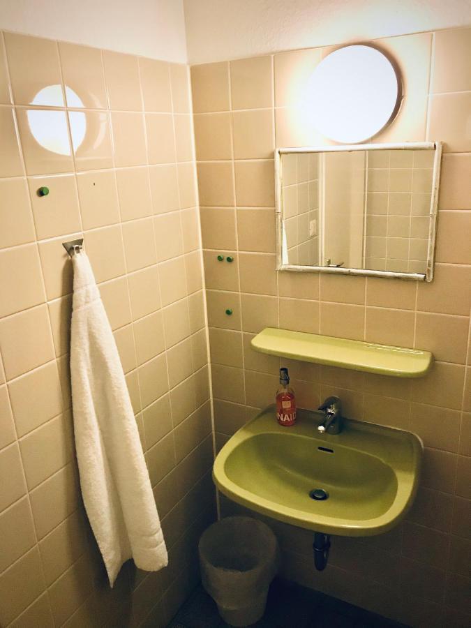 Boutique Hostel Lekkerurlaub ベルリン エクステリア 写真